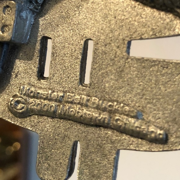 Ching Ching- green sparkle Mobtown belt buckle- vintage 2000 belt buckle, used. - Picture 5 of 5